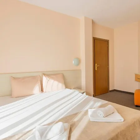 Prestige Ii Aparthotel