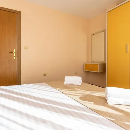 Prestige Ii Aparthotel 3*