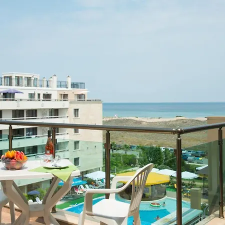 アパートホテル Prestige Ii 3*